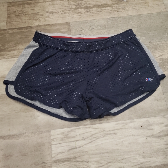 Reversible Active shorts champion - Picture 2 of 4